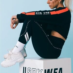 White Fox x SD Cropper Sweatshirt Black and Orange size Medium